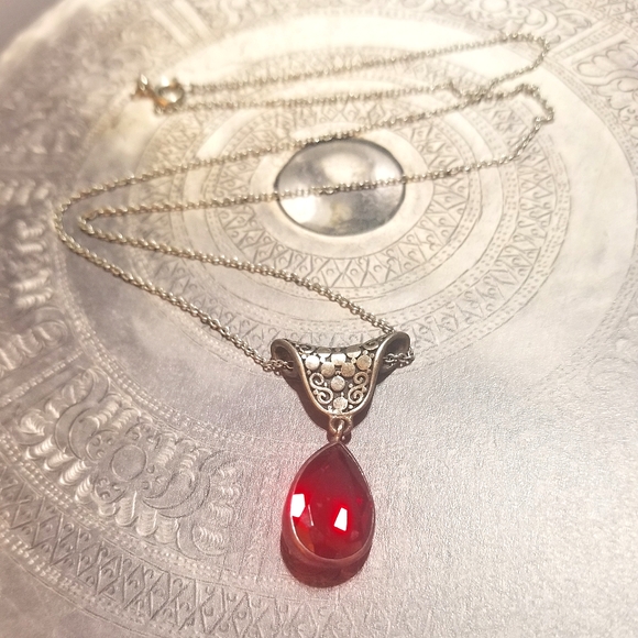 Designer signed Janice Girardi 6ct Garnet Sterling Bali Style Necklace - Picture 4 of 6